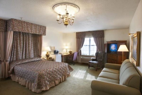 LODGE HOTEL AND CONFERENCE CENTER (Bettendorf)